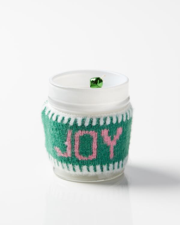 Sea Pines Holiday Cozy Sweater Candle